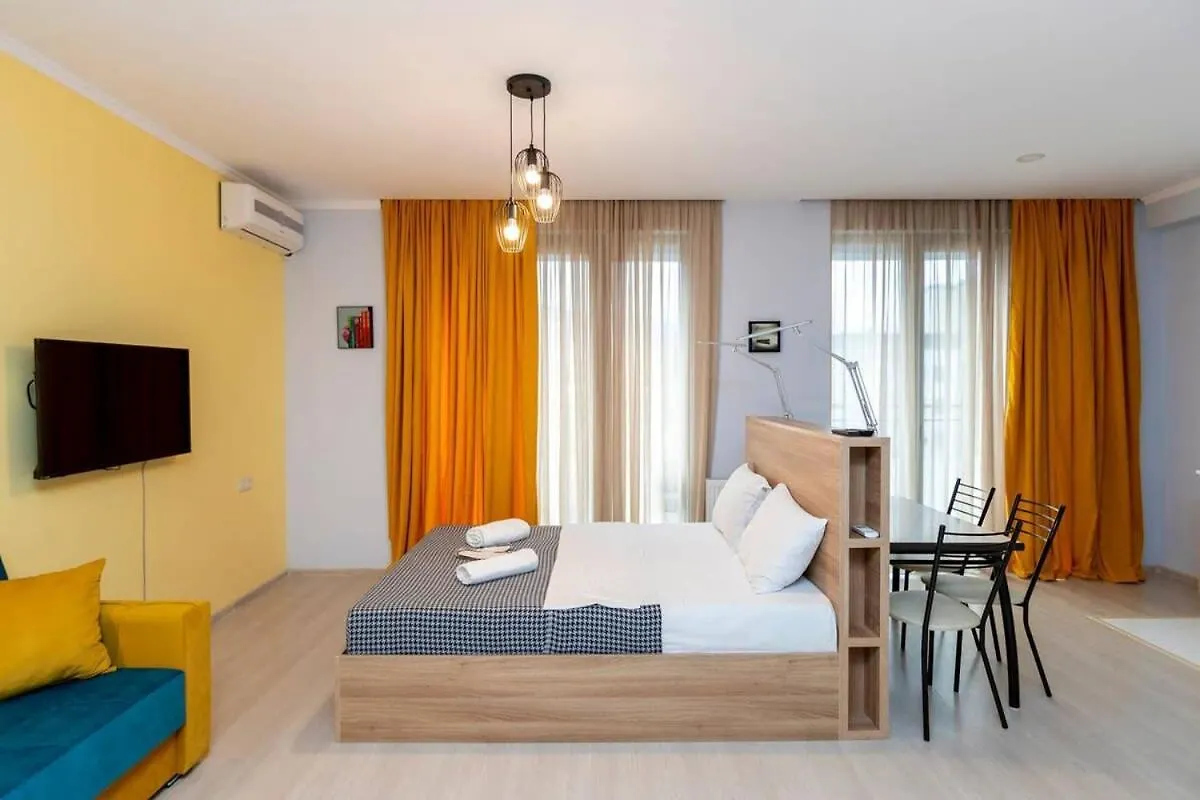 2 Studio Apartments W Balcony In Old Tbilisi